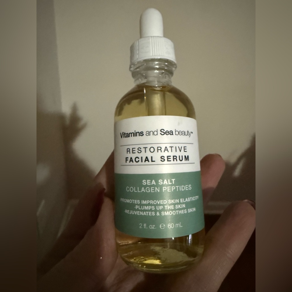 Vitamins and Sea Beauty - Restorative Facial Serum - 2 oz